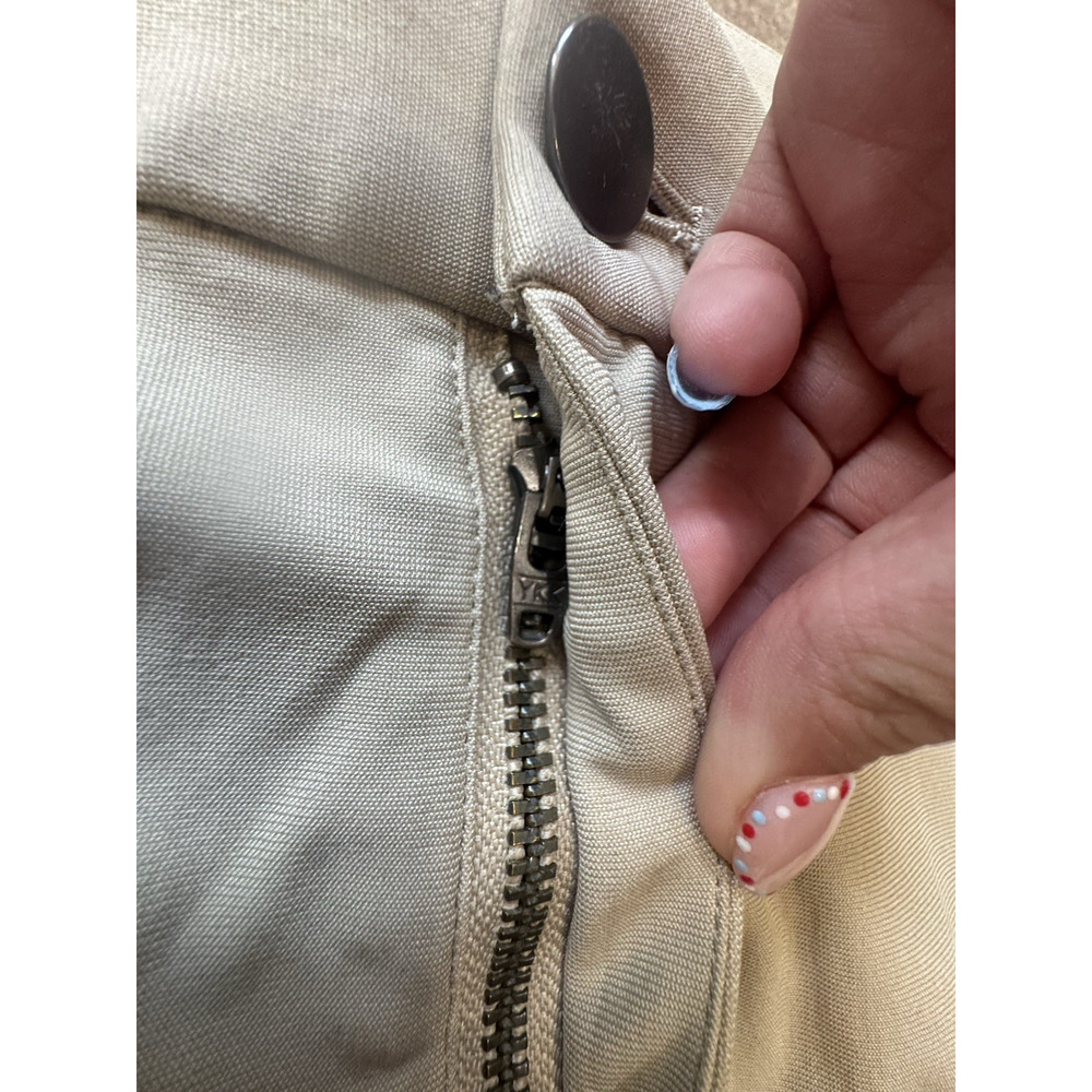 Lululemon ABC Classic Fit 9" Shorts Men's 30 Bone White Warpstreme Golf Chino - Picture 3 of 7